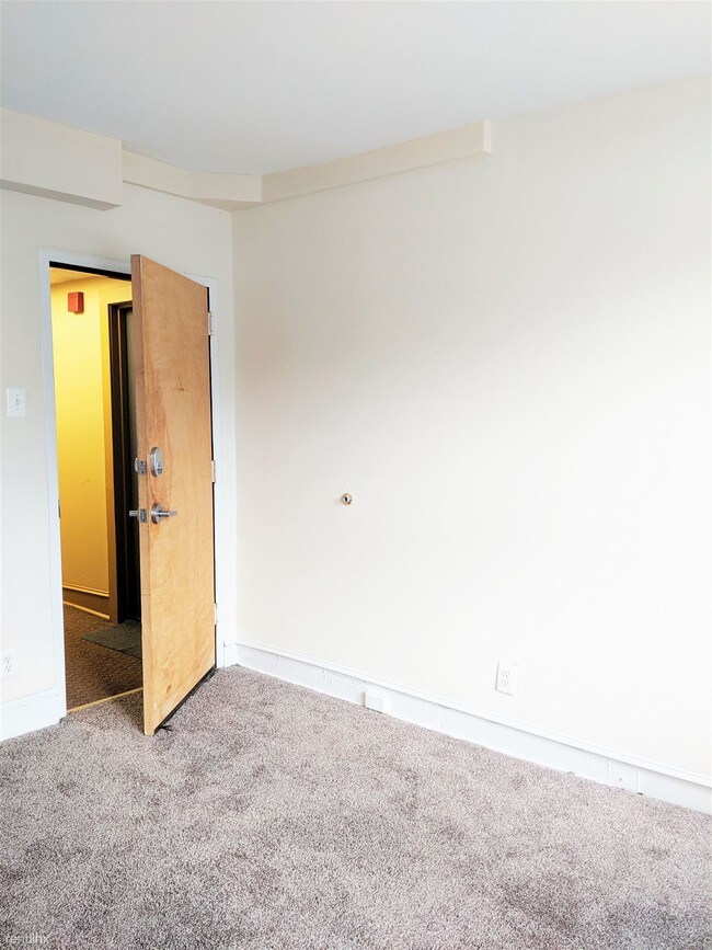 Studio, 1 bath - Webster Manor Studio - Studio, 1 bath  - Webster Manor Studio