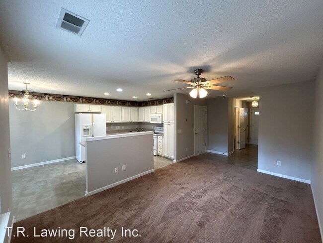 Foto del edificio - 2 br, 2.5 bath House - 2056 University Hei...