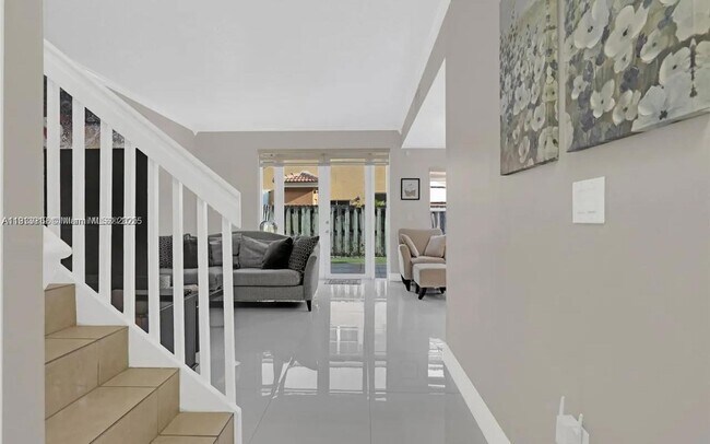 Foto del edificio - 8422 NW 140th Terrace