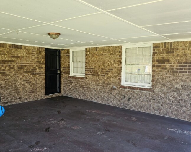 Foto del edificio - 6116 Evans Dr