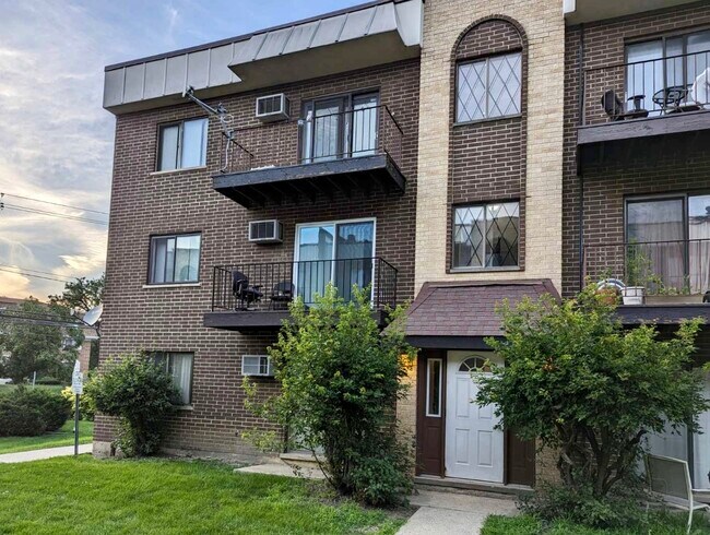 Foto del edificio - 10433 Dearlove Rd
