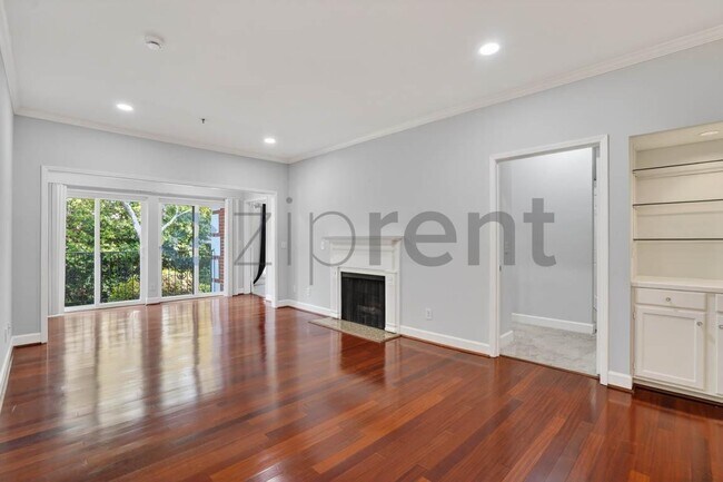 Foto del edificio - 2921 Lenox Rd NE