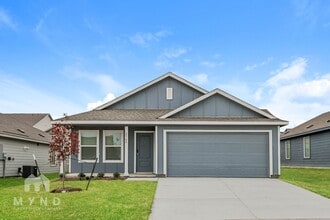 Building Photo - 2740 Ctr Crk Ln