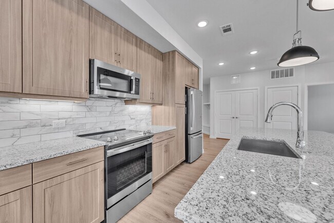 Interior Photo - Caliza Ridge