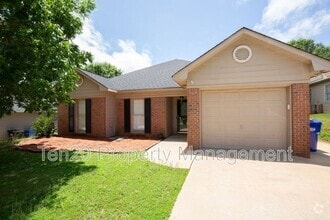 Building Photo - 1018 Sugar Mill Dr