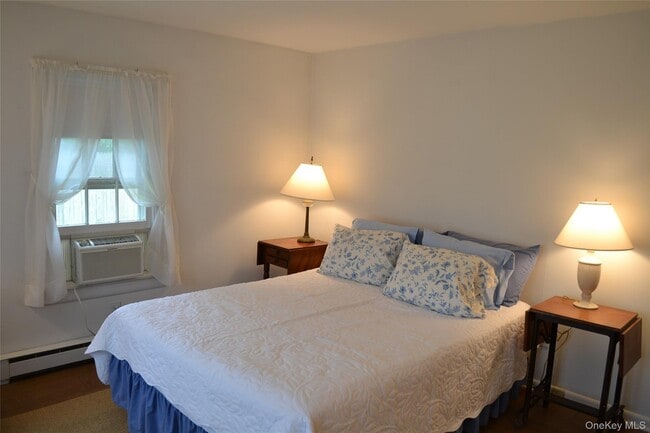 Building Photo - 34A E Hampton Sag Harbor Turnpike