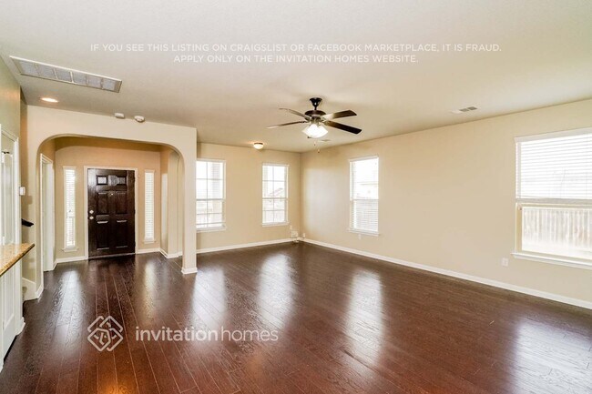 Building Photo - 9909 Cirrus Dr