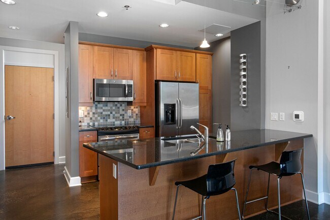 Foto del edificio - Pavilion East Loft Condo Near Duke & Downtown Durham
