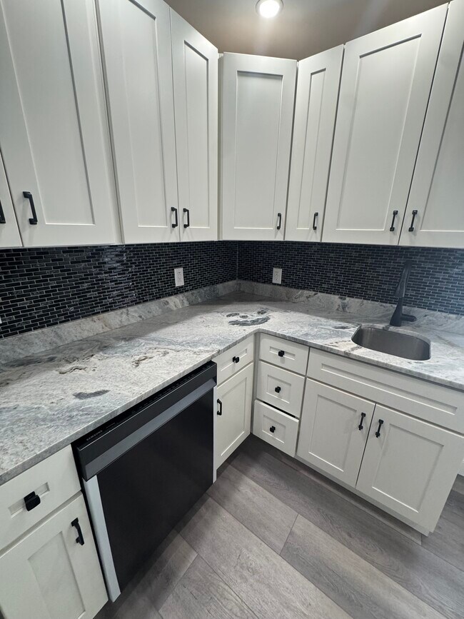 Foto del edificio - 609 Broad Ave