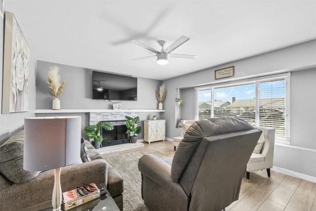 Foto del edificio - 820 Blackwood Dr