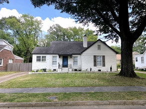 Building Photo - 144 Northwood Dr