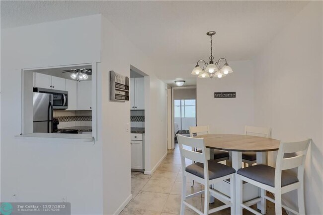 Foto del edificio - 222 Northampton L