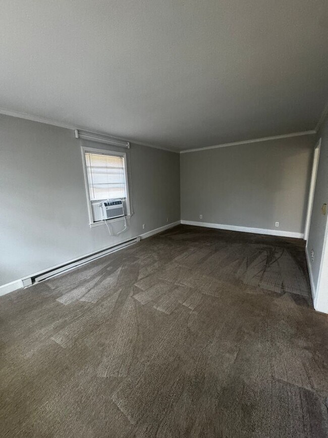 Foto del edificio - 2BR/1BA House in Downtown Cary with Carport & Washer/Dryer Hookups!
