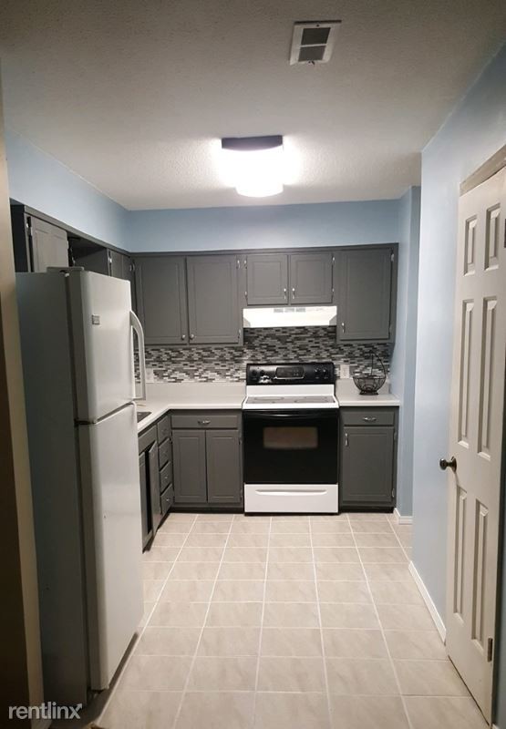 Primary Photo - 3 br, 2 bath Condo - 5040 Flint Ridge Place