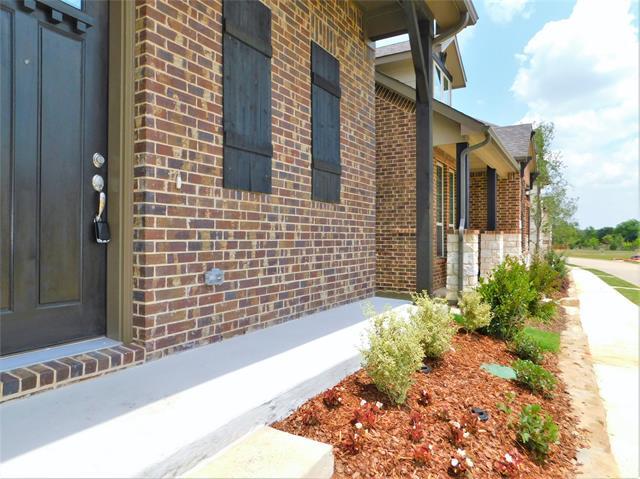 Foto del edificio - 745 Waterbrook Pkwy