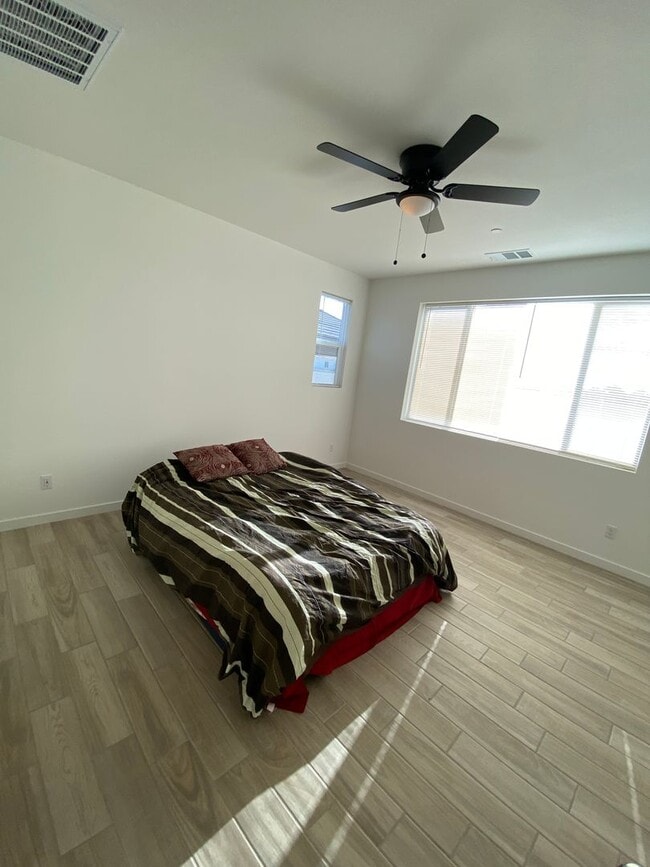 Foto del edificio - Beautiful Home with Solar