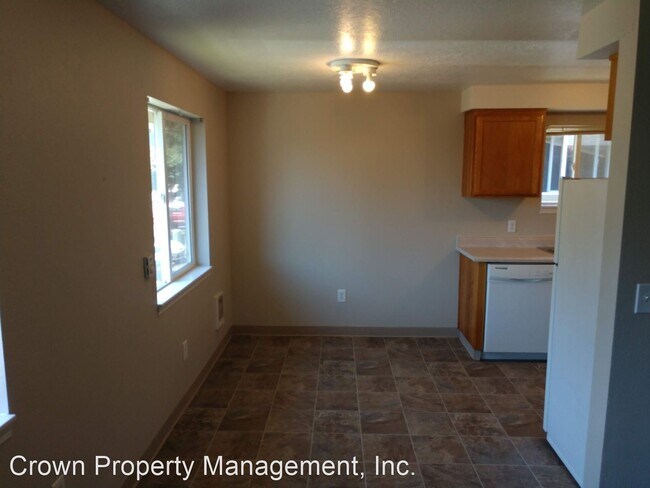 Building Photo - 228 Stoneway Dr NW