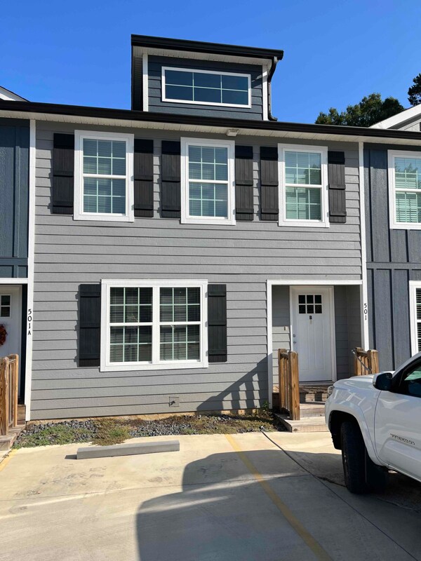 Primary Photo - 501 N Varnell Rd