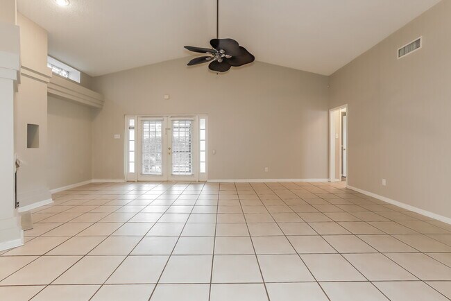 Foto del edificio - 1521 Vernon Ct