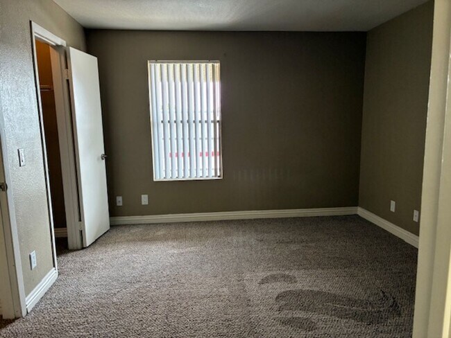 Interior Photo - Mandalay Bay Apartments