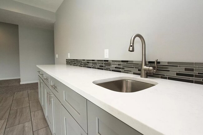 Foto del edificio - Beautiful 5 Bed/3 Bath House Available February 1st, 2026!