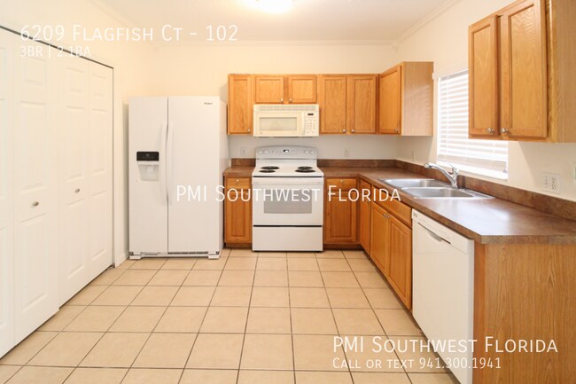 Building Photo - 6209 Flagfish Ct