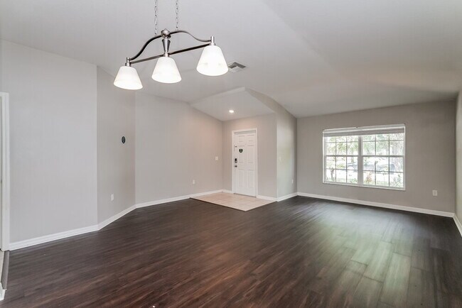 Building Photo - 4040 Constantine Loop