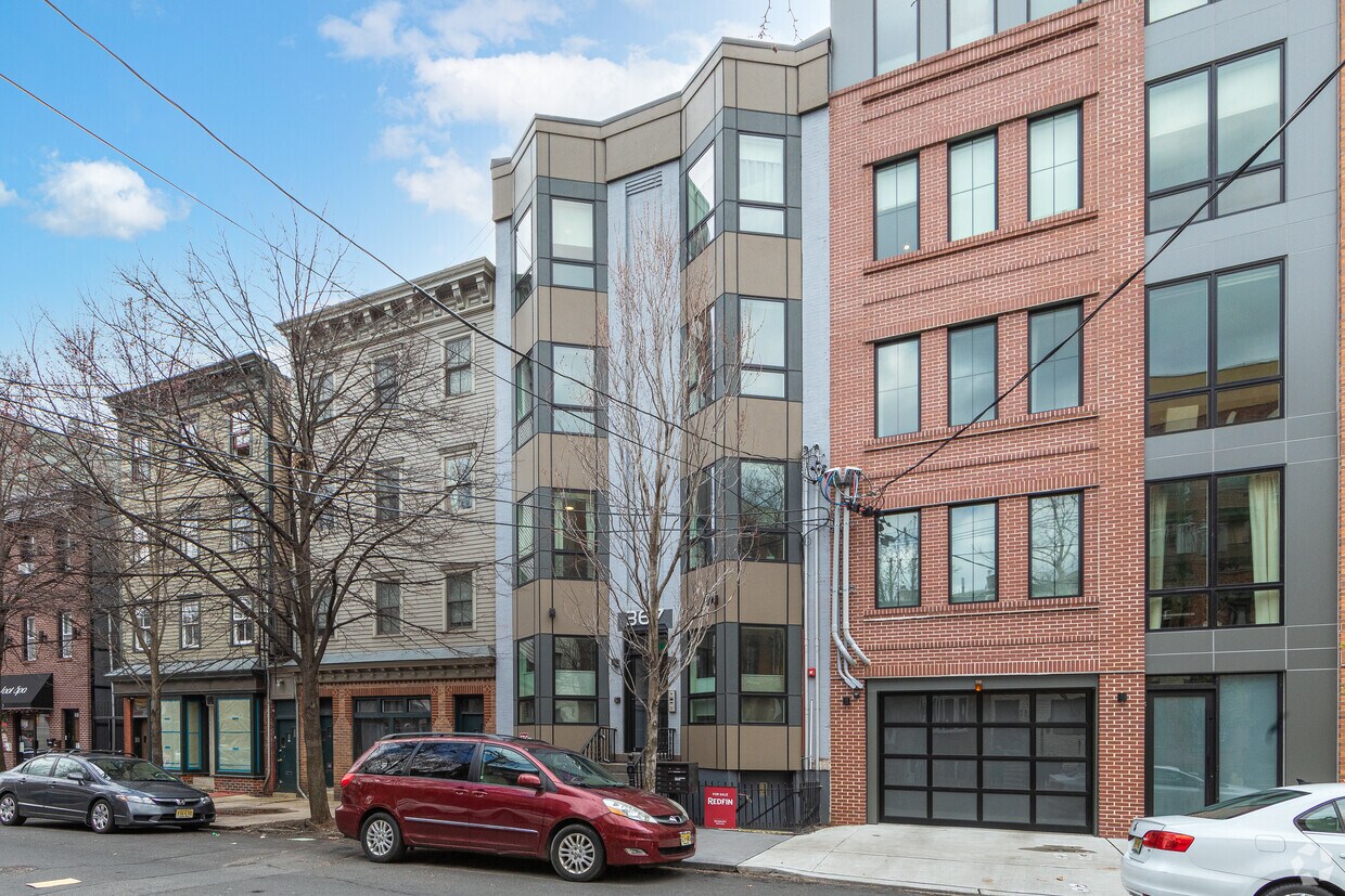 Primary Photo - 367 2nd St