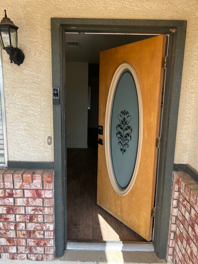 Foto principal - 4058 E Decatur St