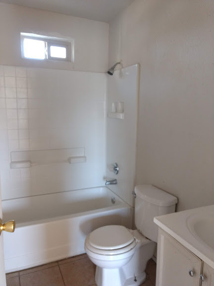 Building Photo - 2950 E Atlanta Ave #1