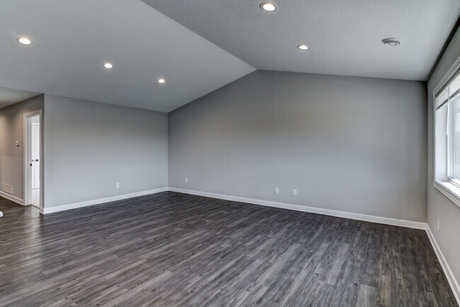 Building Photo - 1636-A Charleston Drive
