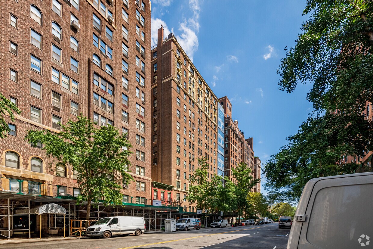 435 E 57th St, New York, NY 10022 - 435 E 57th St New York, NY 10022