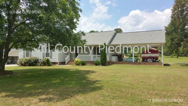 Building Photo - 15716 Youngblood Rd