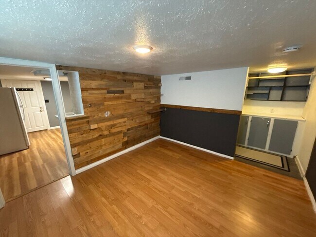 Foto del edificio - 745 E Street Northeast