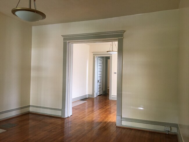 Sala de estar - 51 N 20th St