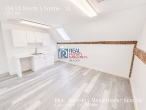 Building Photo - 256 US-5
