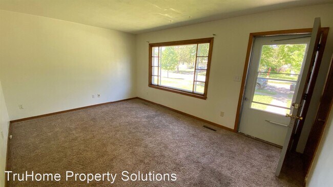 Foto del edificio - 3 br, 1 bath Apartment - 1103 Park Drive