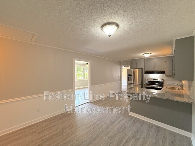 Foto del edificio - 4103 Little Mountain Rd
