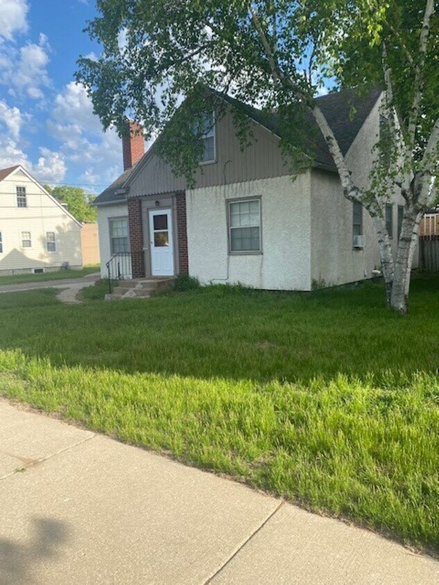 Foto principal - 715 Oak St