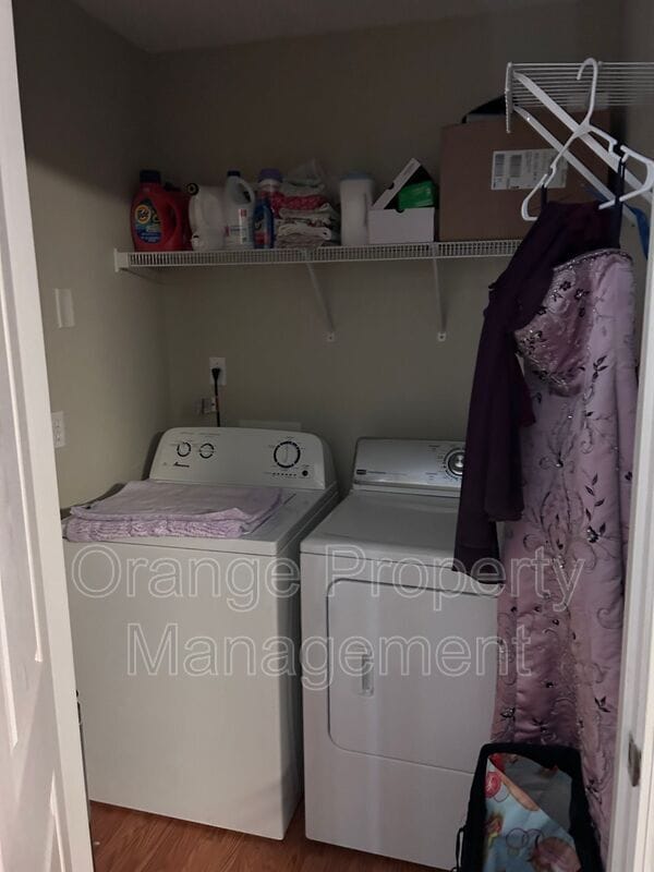 Foto del edificio - 204 Kelly Rd