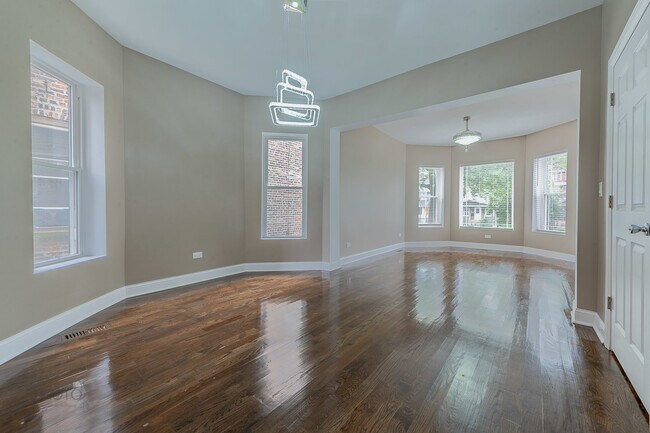 Foto del edificio - 35 N Mayfield Ave