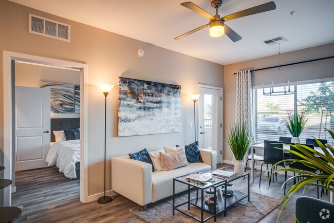 2 BR, 2 BA - 971SF - 166-Club 715 TIC