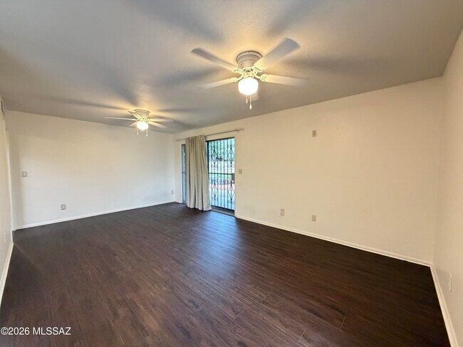 Foto del edificio - 5213 N Tigua Dr