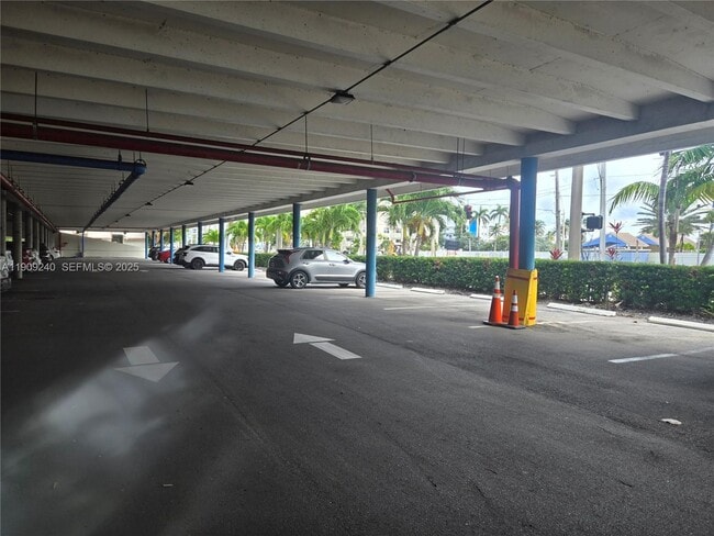 Building Photo - 1600 S Ocean Dr