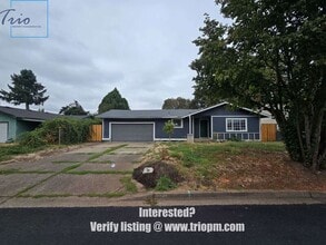 Building Photo - 3975 Dove Ln