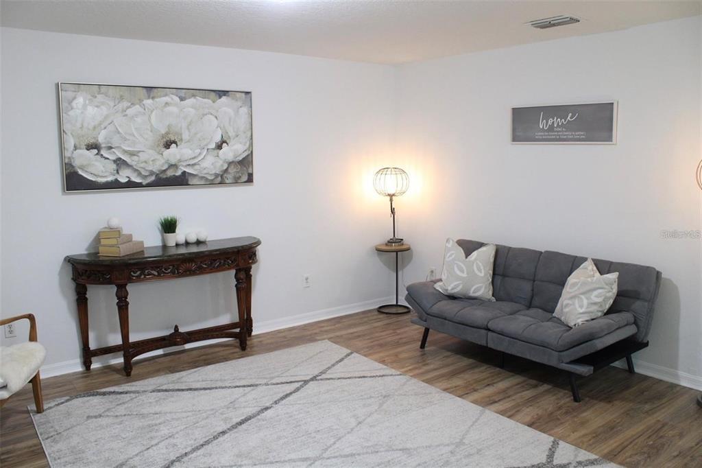 Foto del edificio - 7811 N 14th St