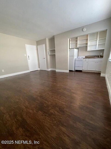 Foto del edificio - 810 2nd St N