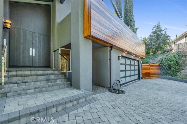 Building Photo - 4642 Poe Ave