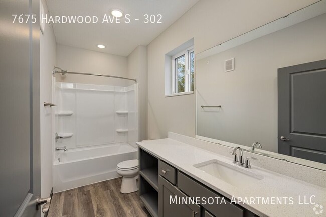 Building Photo - Comfort & Convenience in Cottage Grove!