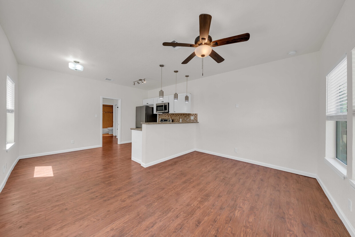 Foto principal - 312 Arlington Ct
